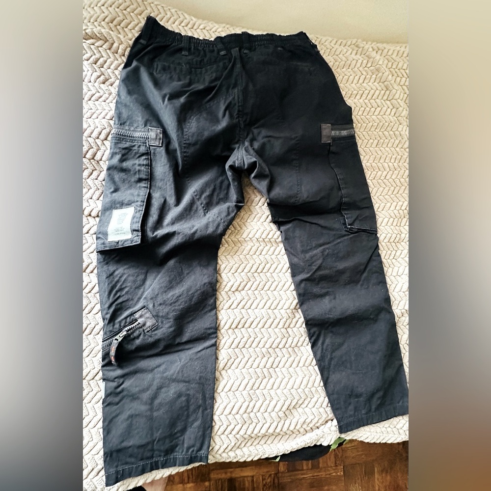 Men's Black Cargo Pants - Picture 2 of 5